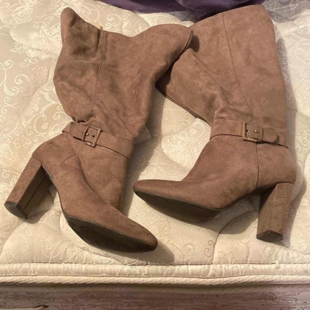 Jones New York suede boots